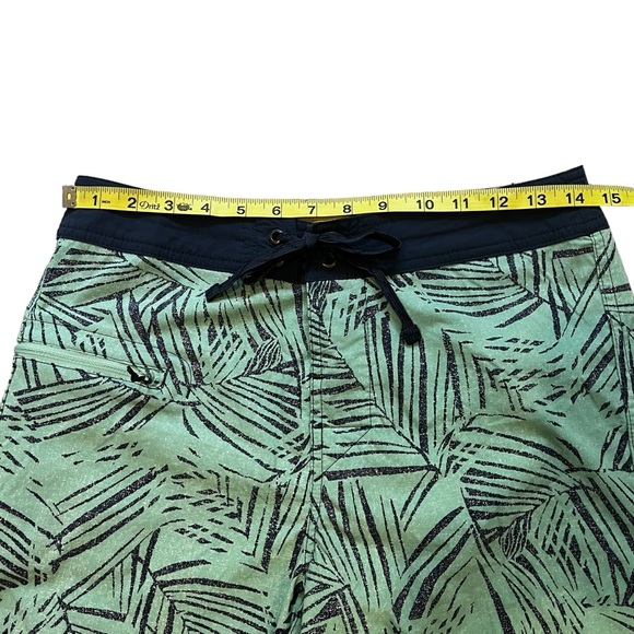 Patagonia Wavefarer Rain Fern Speckle Vjosa Green Boardshorts, Sz 30 - Picture 6 of 11